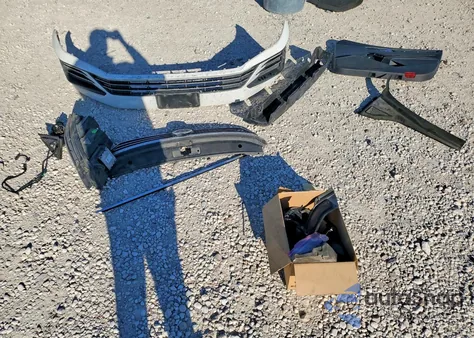 2017 Volkswagen Passat R-Line z USA, uszkodzony, nr VIN 1VWDT7A33HC003122